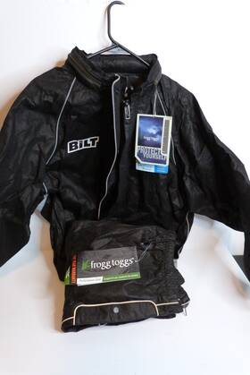 Frogg Toggs 884475075677 Bilt Riding Rain Suit - Jacket Xl Pants New With Tags